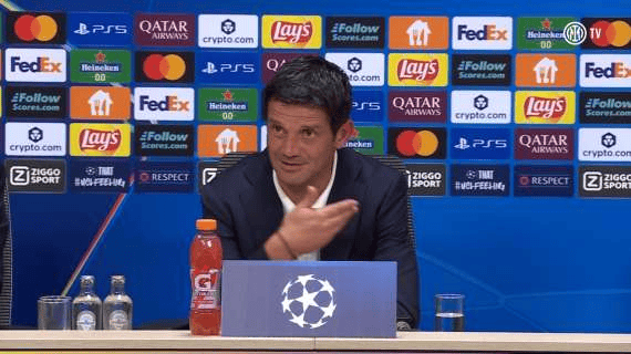 斯的赛后发, 教练永远不